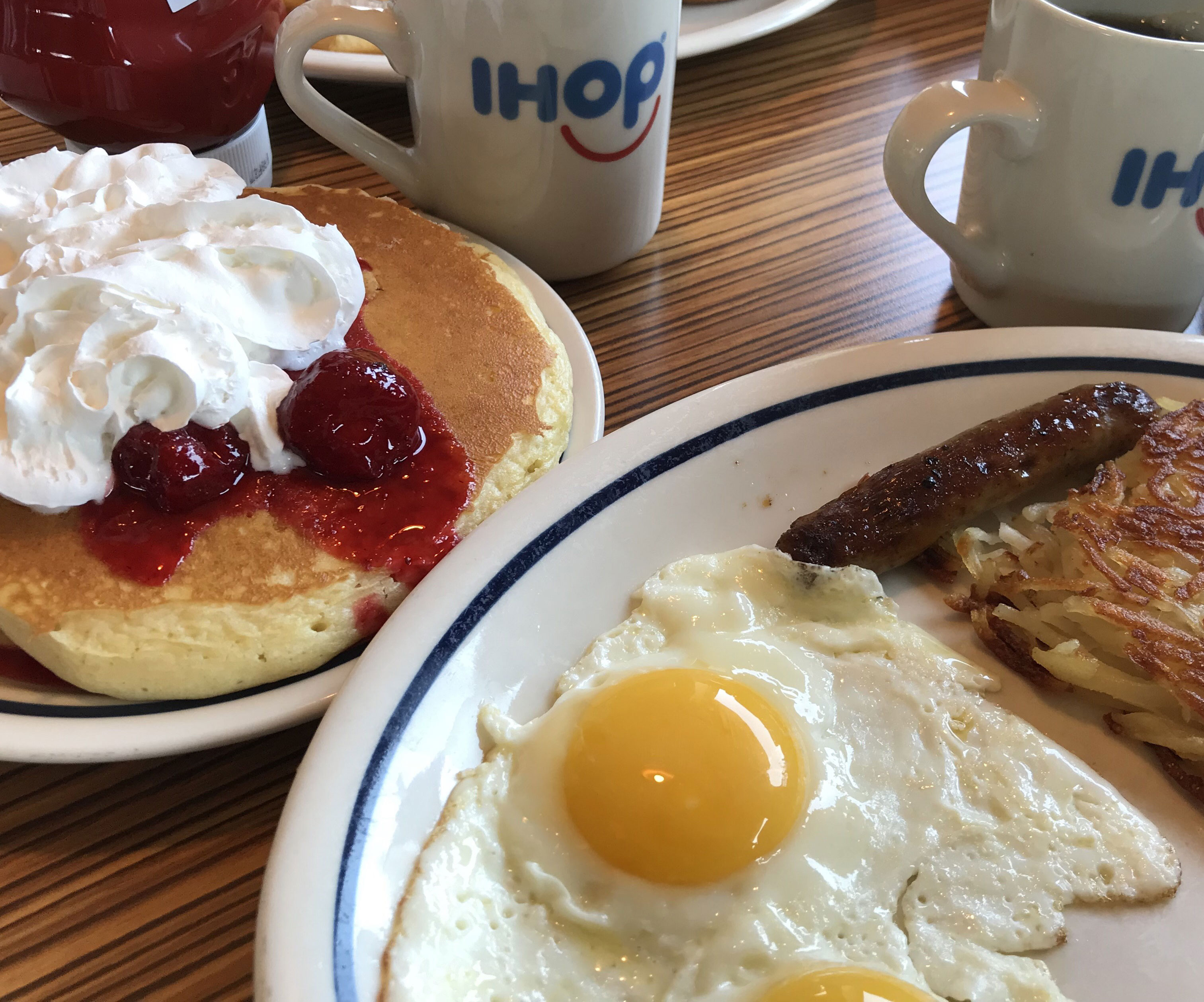 アメリカに行ったらおすすめ！絶品朝食が楽しめる人気チェーン店2つ