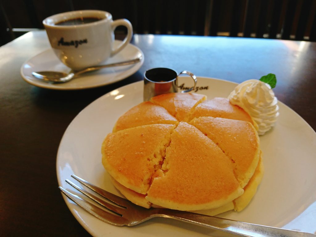 京都の喫茶Amazon（アマゾン）ホットケーキモーニング