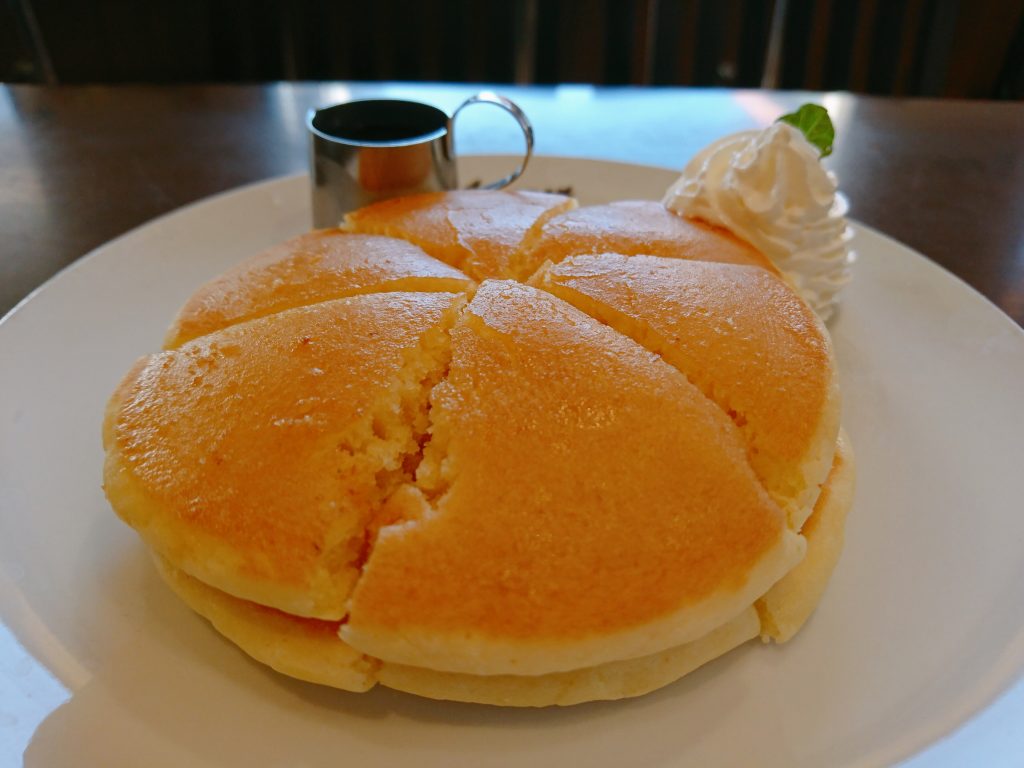 京都の喫茶Amazon（アマゾン）ホットケーキモーニング