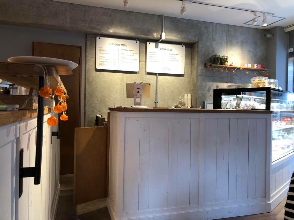 【三軒茶屋】イチゴスイーツのお店でいただくジャムたっぷりトースト