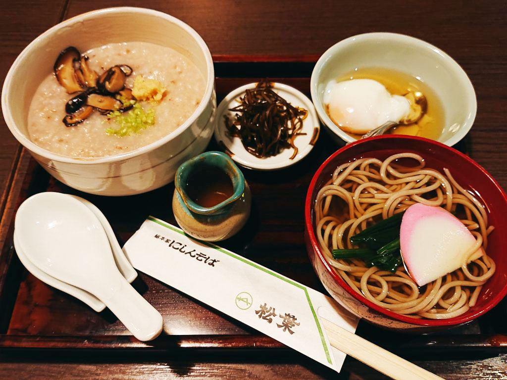 【京都】新幹線の駅構内で味わえる朝限定「そばがゆセット」@松葉