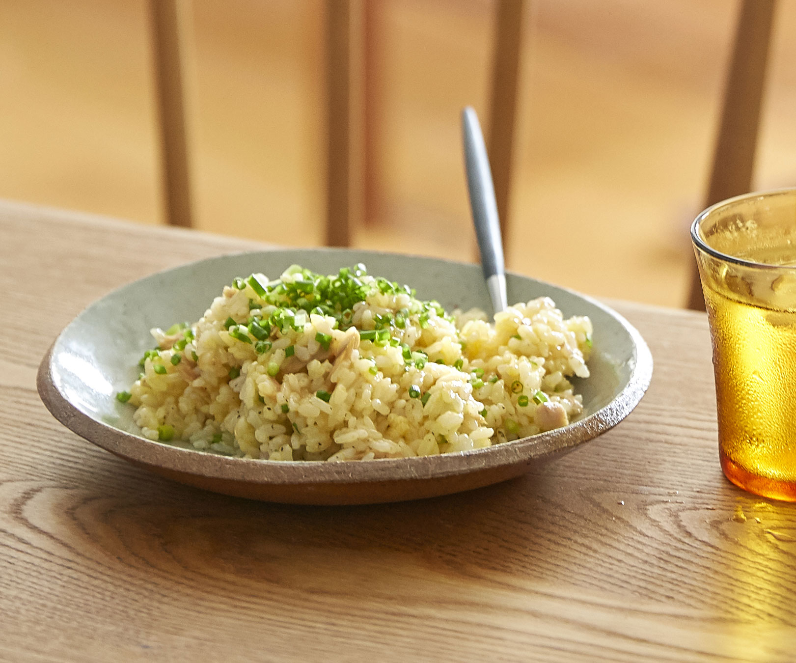 炒めないから時短でヘルシー！ツナ缶で簡単「レンジチャーハン」