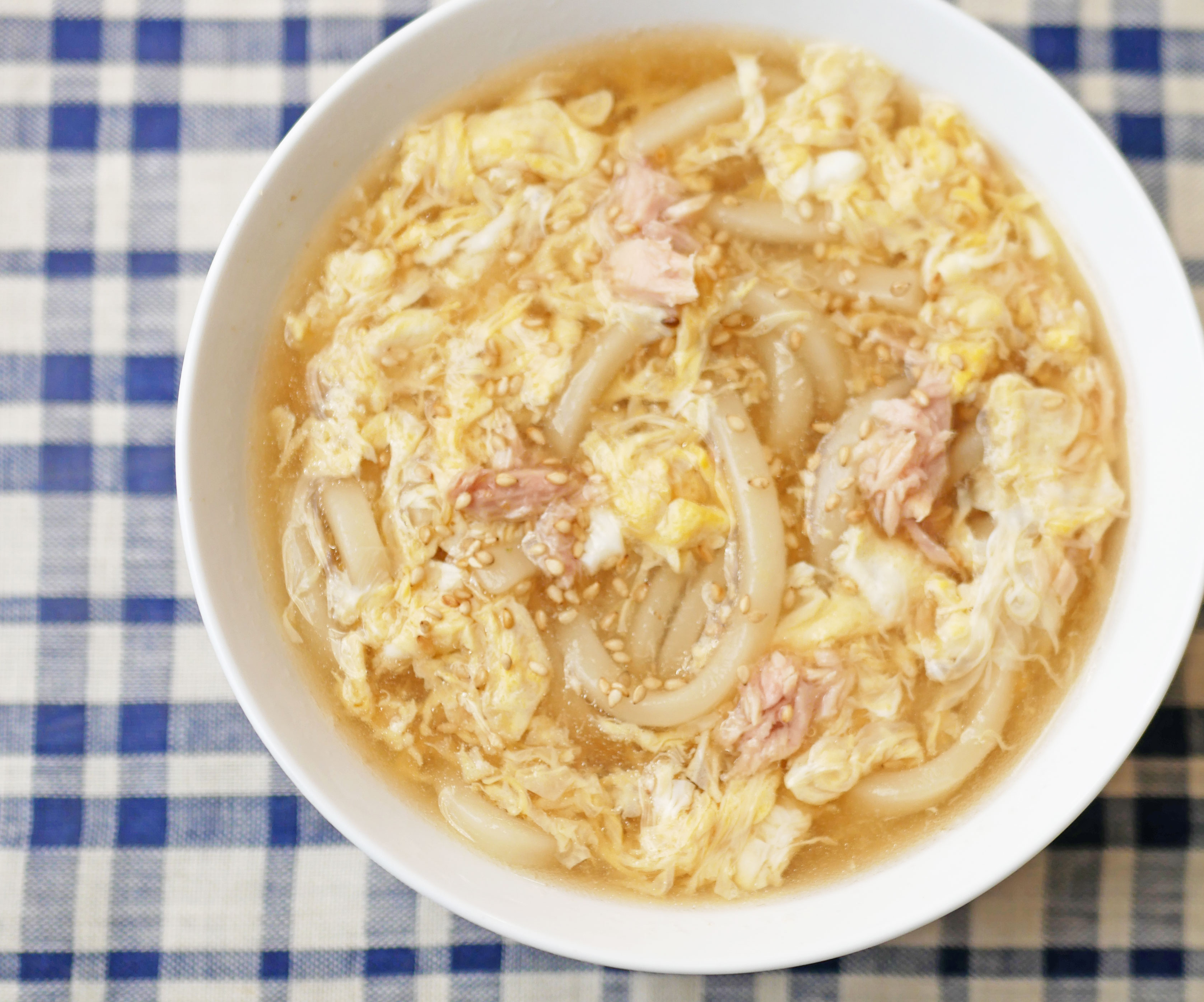 冷凍うどんなら5分で完成！寒い朝にとろーりおいしい「ツナたまうどん」