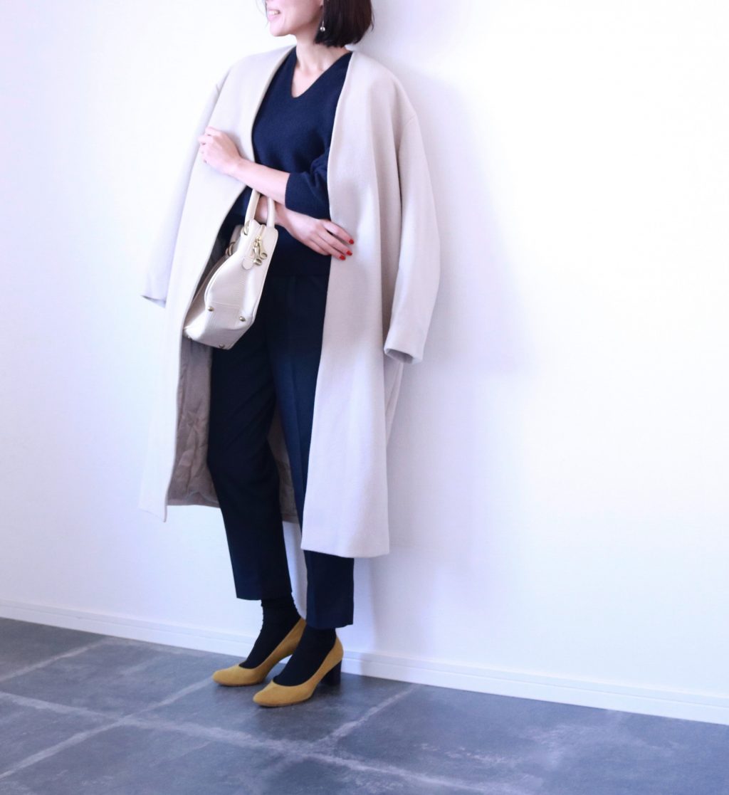 帰省にはネイビーがおすすめ!UNIQLO「EZYタックアンクルパンツ」着回しコーデ術