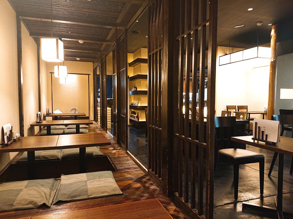 松葉・店内