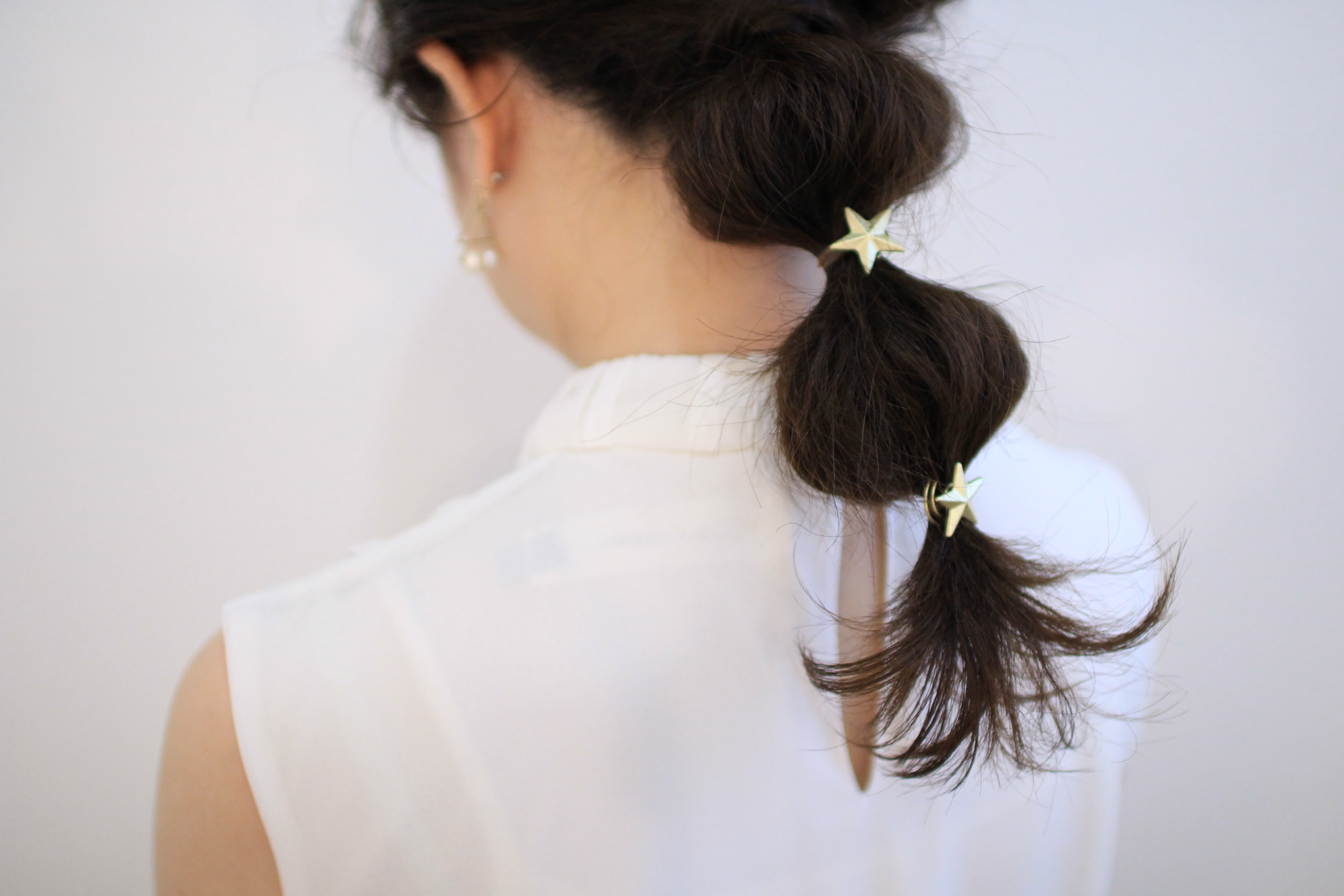 ゴムだけで簡単！ポンポンっとかわいい「玉ねぎヘアアレンジ」の作り方