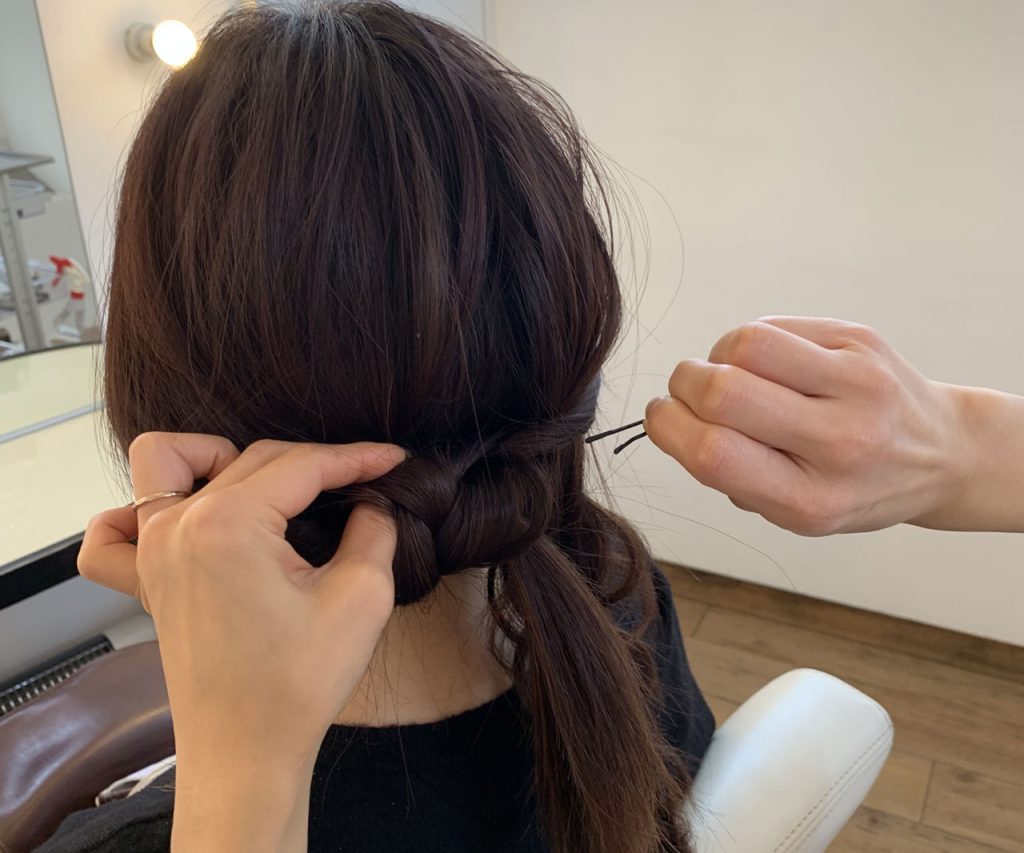 巻かずにできちゃう♪パーティーにぴったり「お呼ばれヘア」の作り方