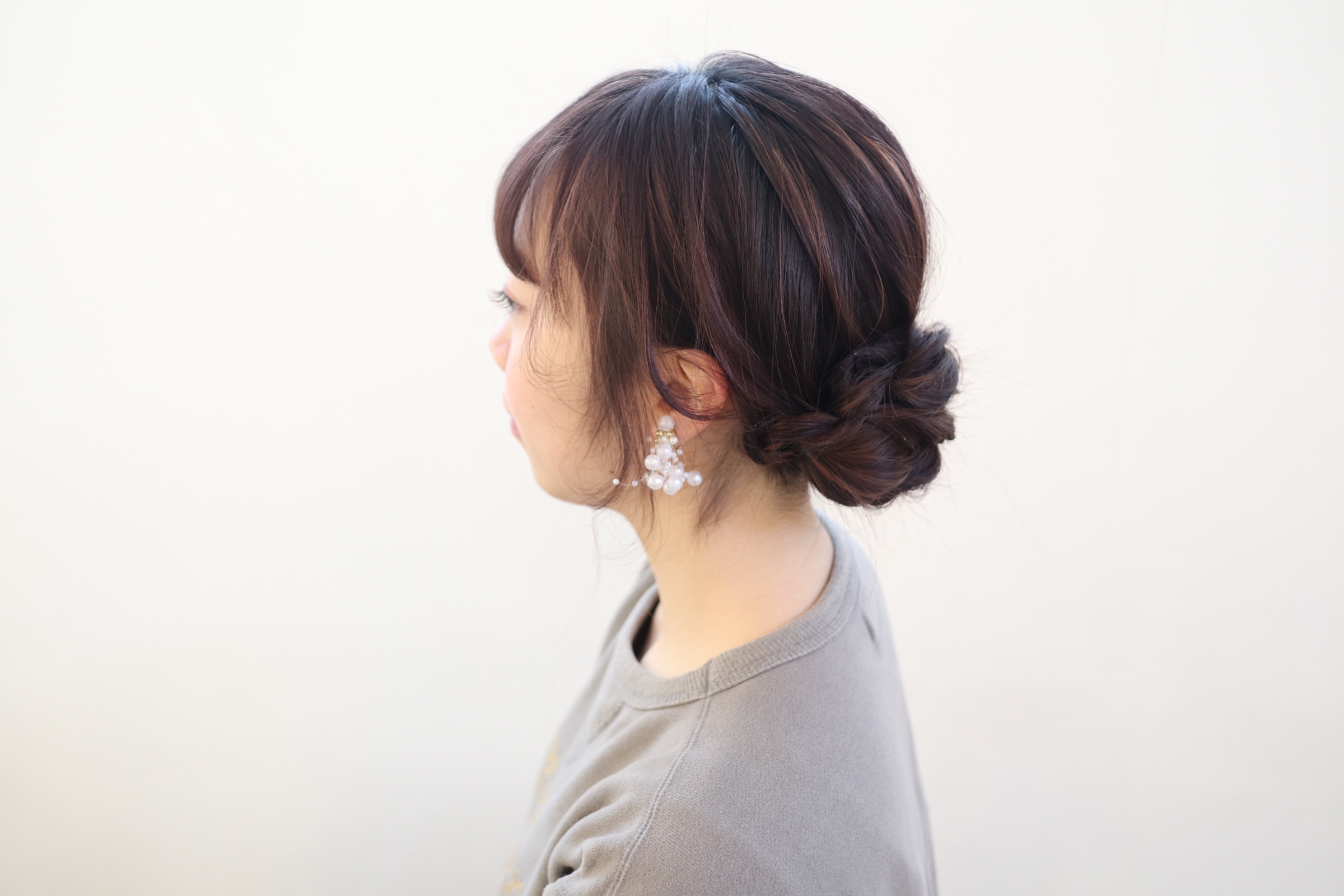 難しいテクニック不要！帰省や旅先で簡単おめかしヘアアレンジ術