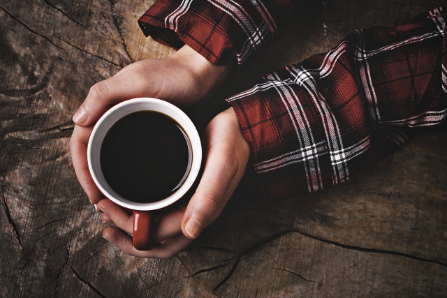 ひとりの夜時間におすすめ♪お酒ちょい足し「大人コーヒー」の楽しみ方