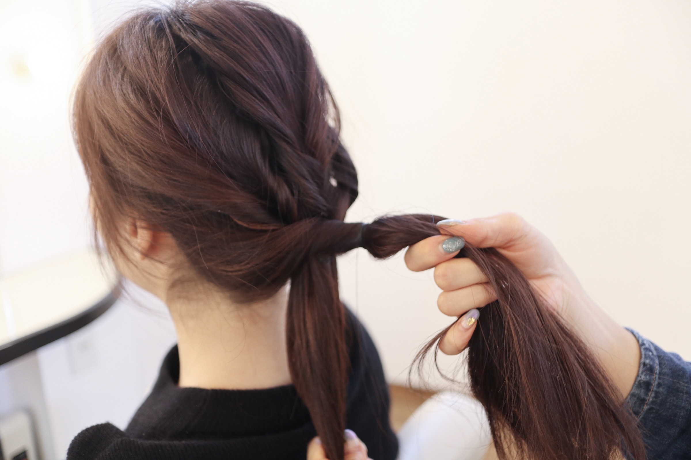 簡単なのにそうは見えない！「くるりんぱ」おしゃれヘアアレンジ術♪