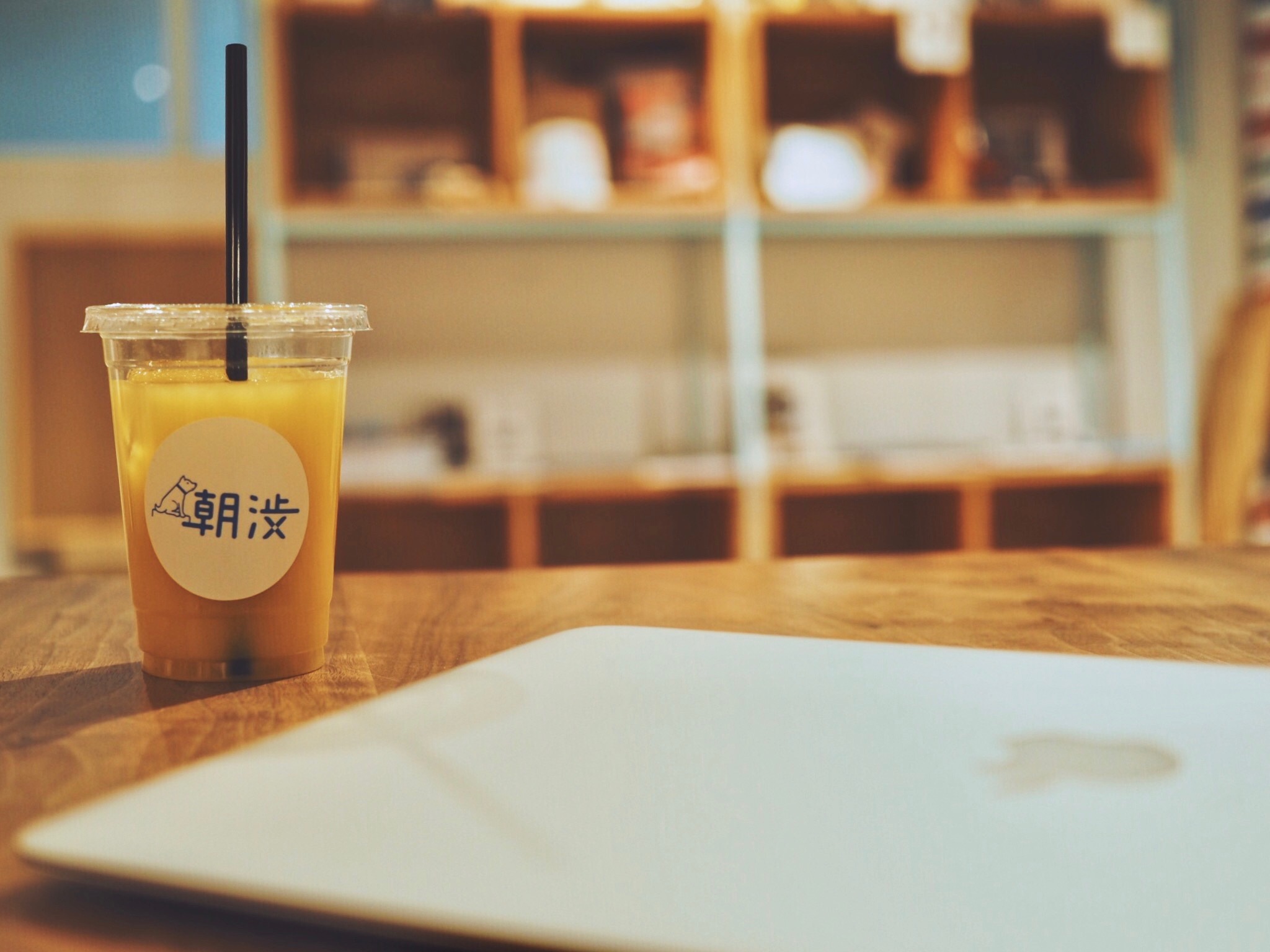 朝にワクワクを仕込もう！夢だった朝型生活を手に入れた私の早起きTips3つ