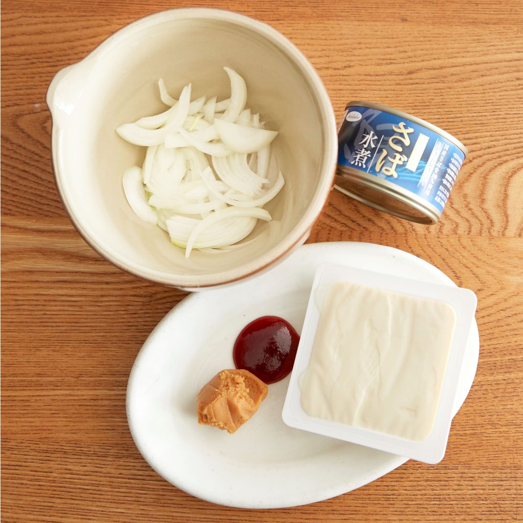 レンチン&ワンボウルなら洗い物もラクラク!簡単「サバ缶チゲ」の材料