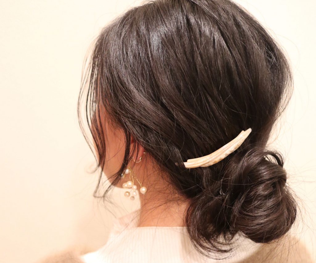 抜け感ばっちり!がんばりすぎない「ゆるっとヘア」アレンジ