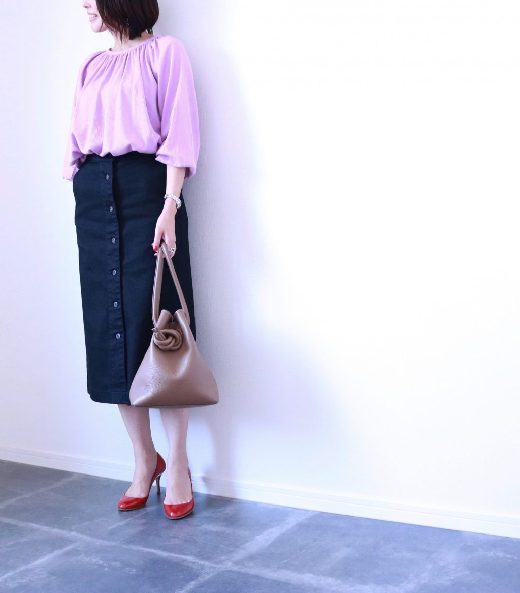 ブラックならきれいめだってお手のもの!UNIQLOのデニスカ着回しコーデ