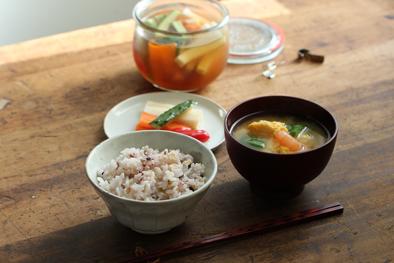 春の朝におすすめ♪漬けるだけで簡単「ピクルス」