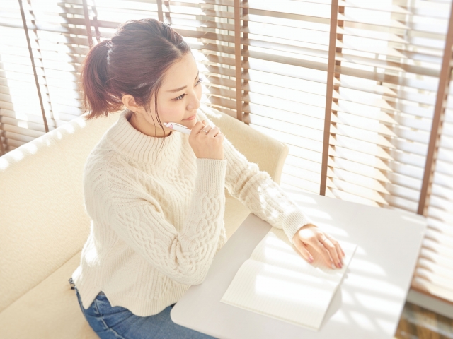 毎日頑張りすぎてない？幸せが見つかる「感情メモ」のすすめ