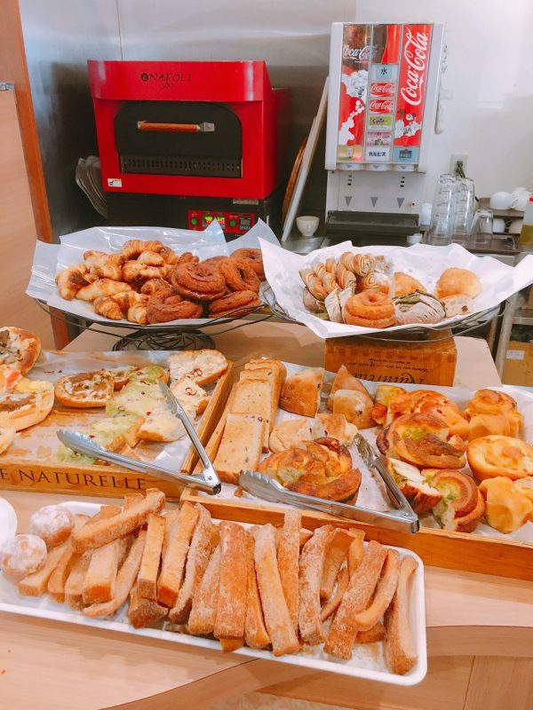 【小岩】世界も認めた味のパンが500円で食べ放題！「ラ・タボラ・ディ・オーベルニュ」