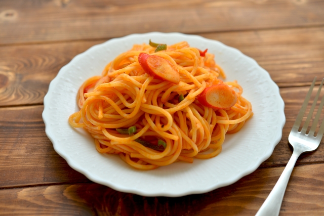 パスタの代わり〇〇を使用！時短「ナポリタン」の作り方