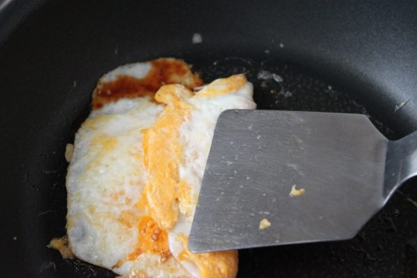 焼肉のたれをかけて三等分に折り畳む