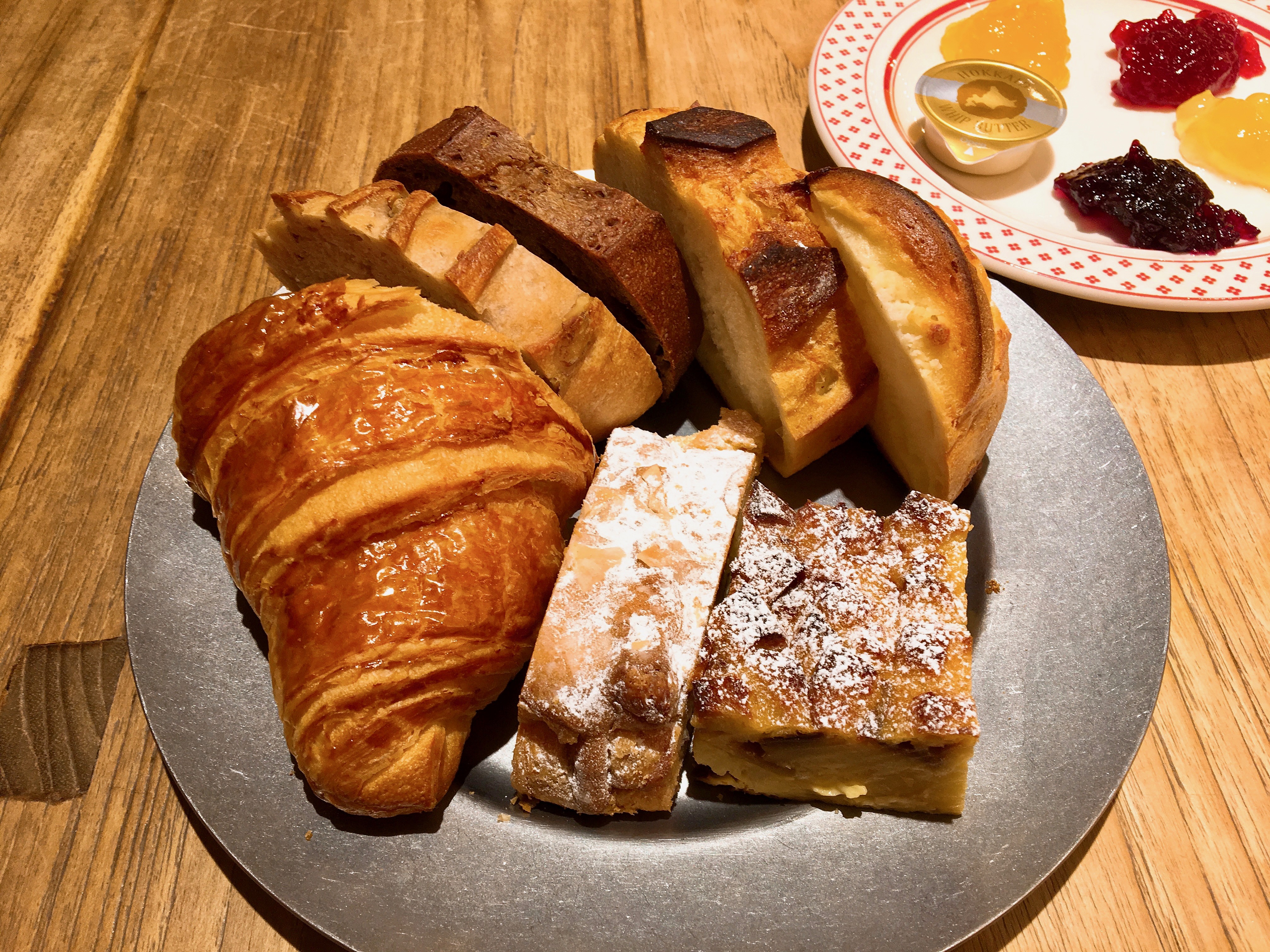 絶品パンが食べ放題！渋谷「メゾンカイザーTable」パンビュッフェがすごい♪