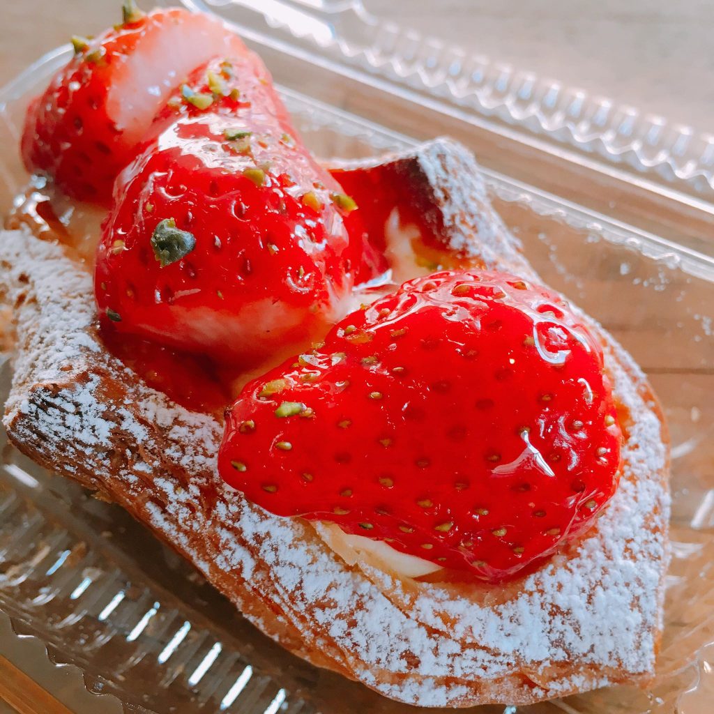 【蒲田】食パンが1番人気!カフェも人気のパン屋さん「トーチドットベーカリー」