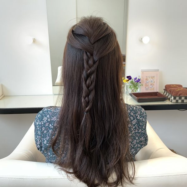 編むのがニガテでもできる!簡単編み込み風ヘアアレンジ術♪