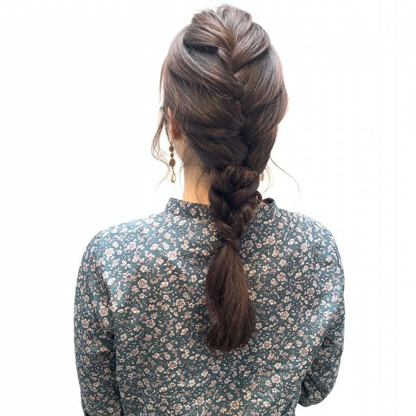 編むのがニガテでもできる!簡単編み込み風ヘアアレンジ術♪