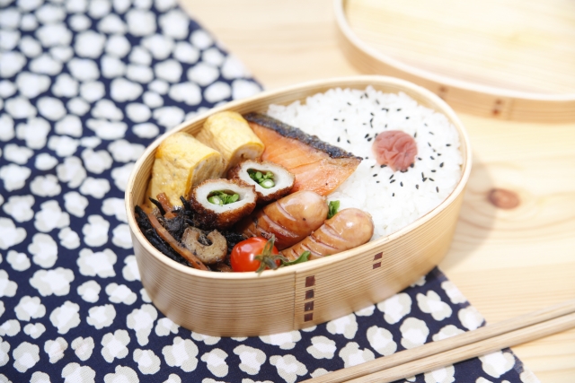 毎日作ってくれたお母さんありがとう！現代の「お弁当」事情とは？