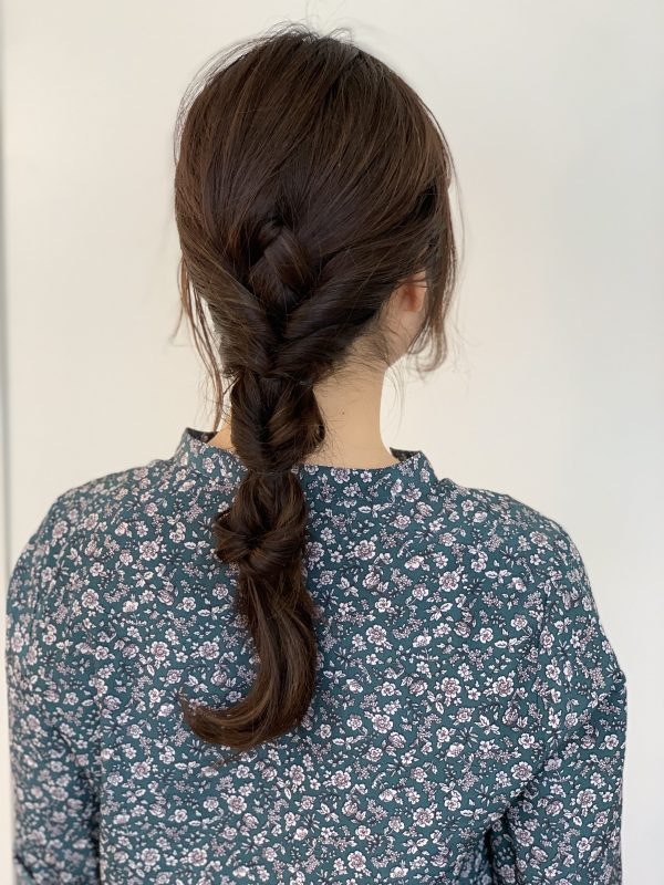 ふんわりナチュラルが可愛い♪編みおろしヘアアレンジの作り方