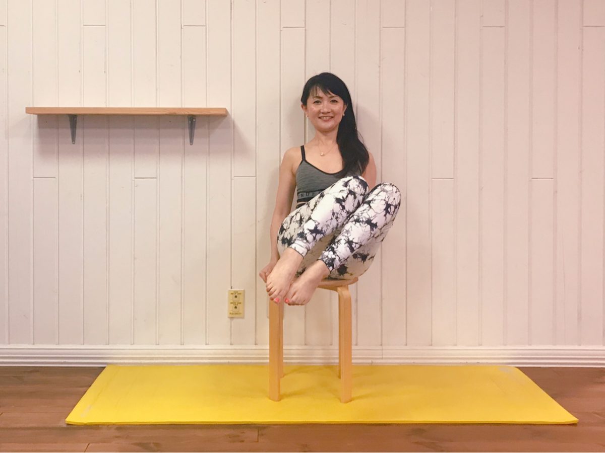 目指せ、美くびれ！誰でも簡単「ながら腹筋」エクササイズ♪
