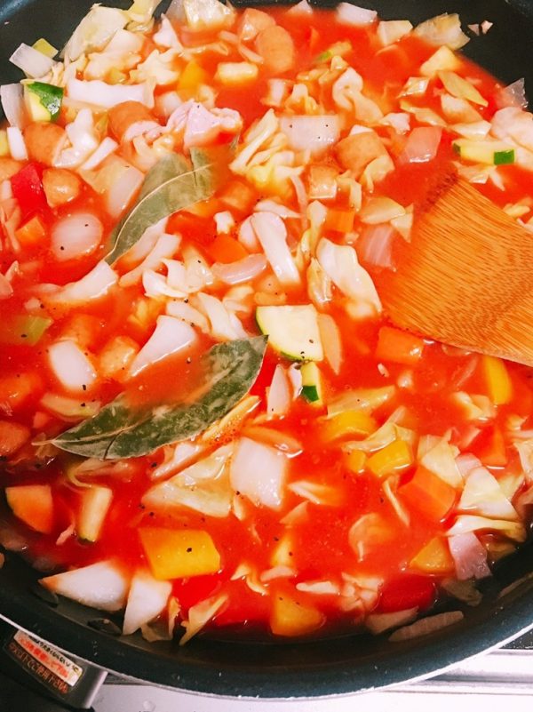 ダイエットにも美白にもおすすめ！トマトジュースで簡単「ミネストローネ」