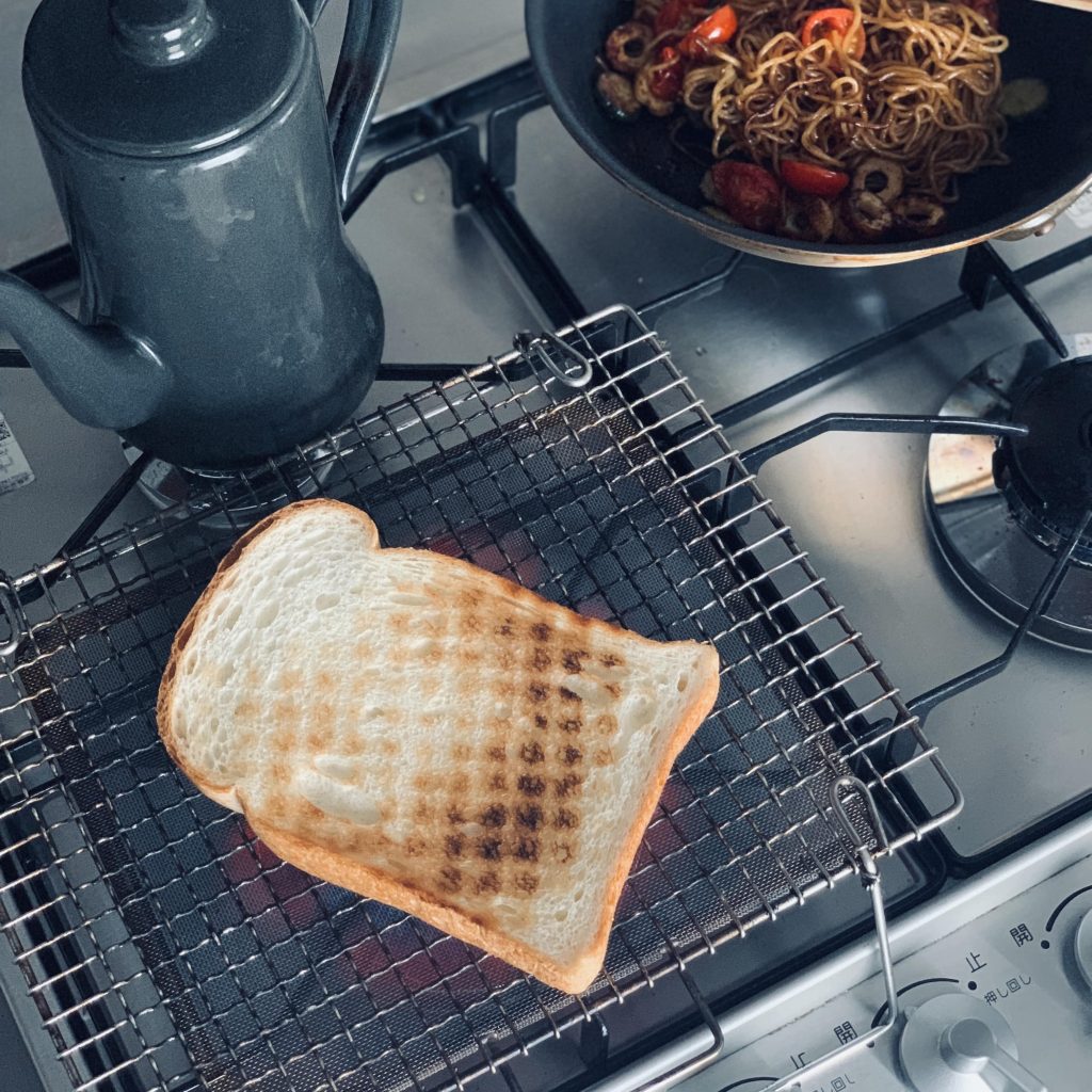 簡単「焼きそばパン」
