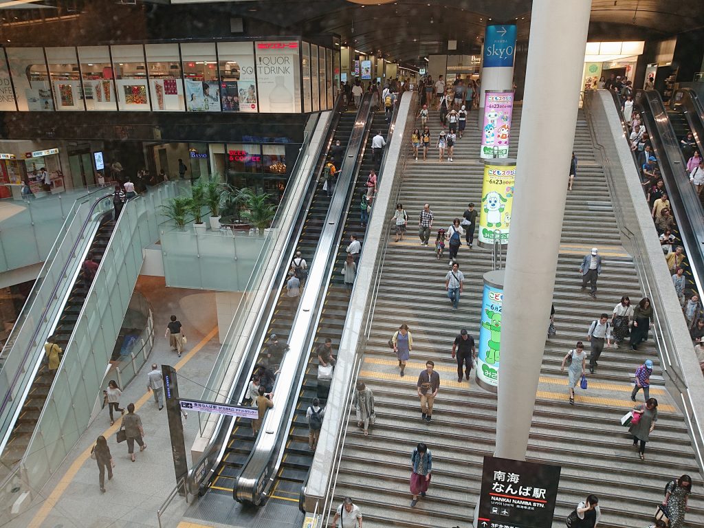 南海電車のなんば駅
