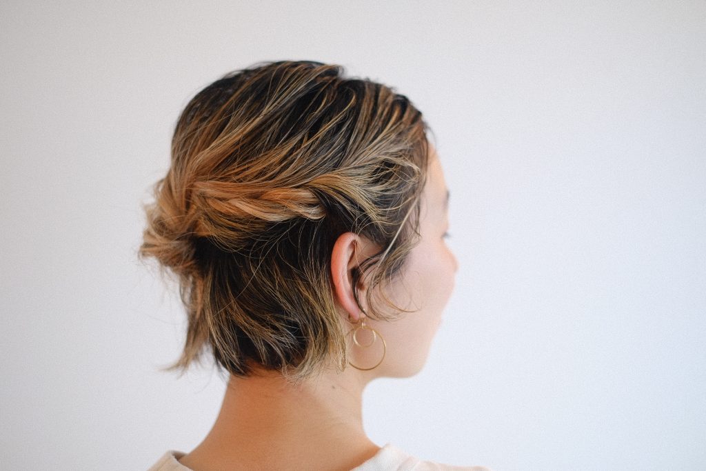 ピンだけで完成!短めボブさんでも簡単「ハーフアップ」ヘアアレンジ術♪