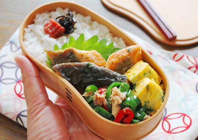 暑い朝に助かるレンジお弁当おかず♪「無限ピーマン オイスターおかか味」
