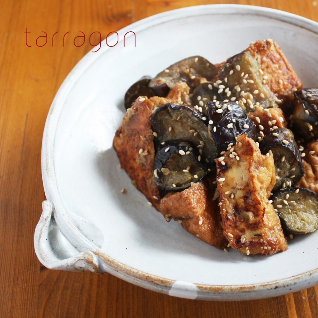お肉なしでもご飯が進む!簡単おかず「厚揚げとなすの生姜焼き」