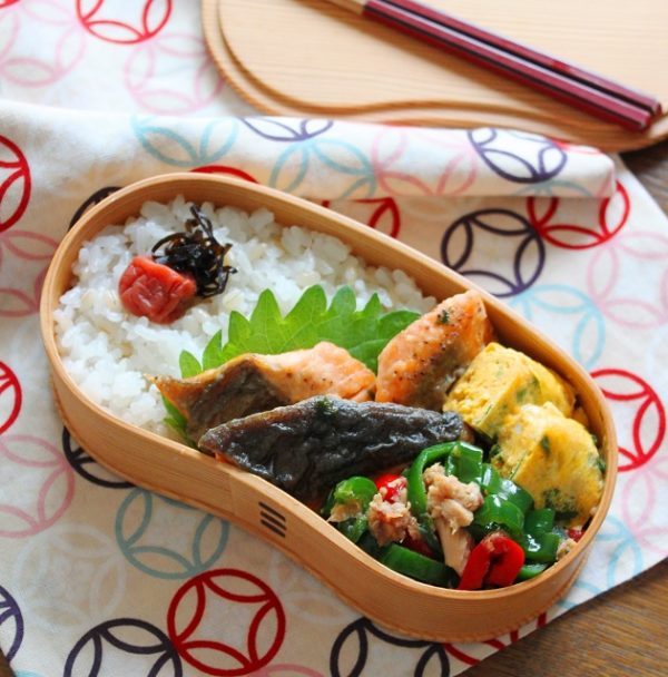 暑い朝に助かる！レンジで簡単お弁当おかず「無限ピーマン オイスターおかか味」