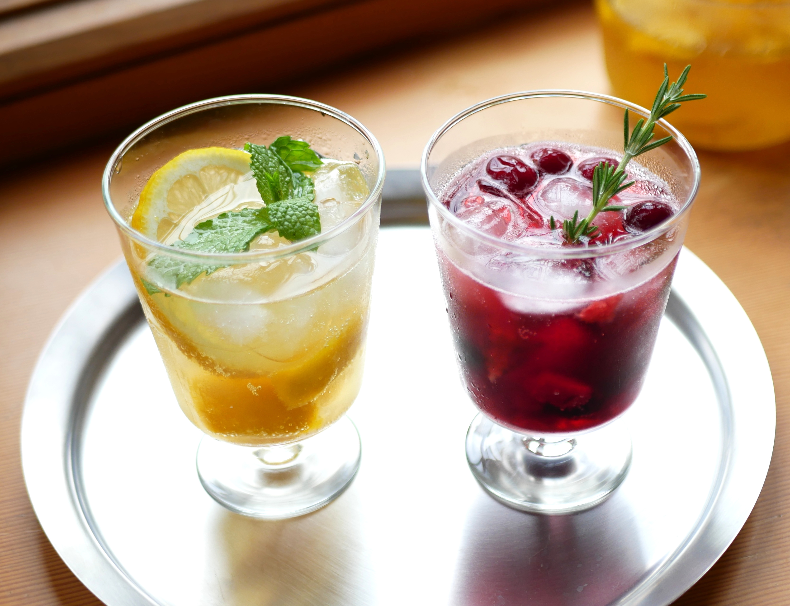 市販の冷凍フルーツで簡単！夏の朝に飲みたい「ビネガードリンク」2種