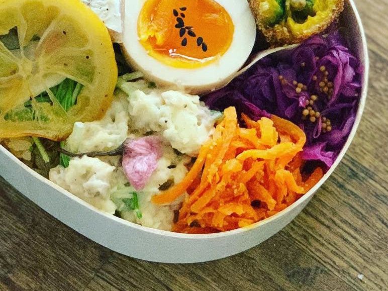 朝昼晩と大活躍!ご飯がすすむ作り置き「人参ナムル」