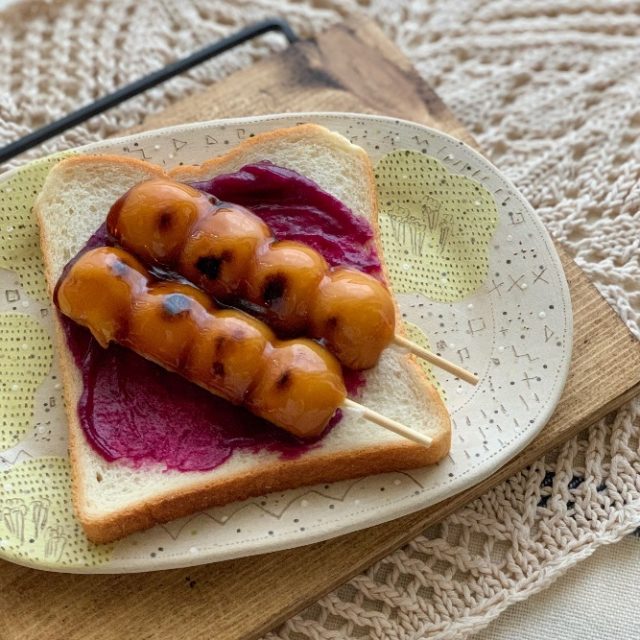 もちもち食感がたまらない「みたらし」ホットサンド