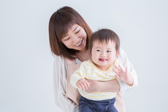 「おむつ」って何て言う？赤ちゃんにまつわる英語フレーズ4選！