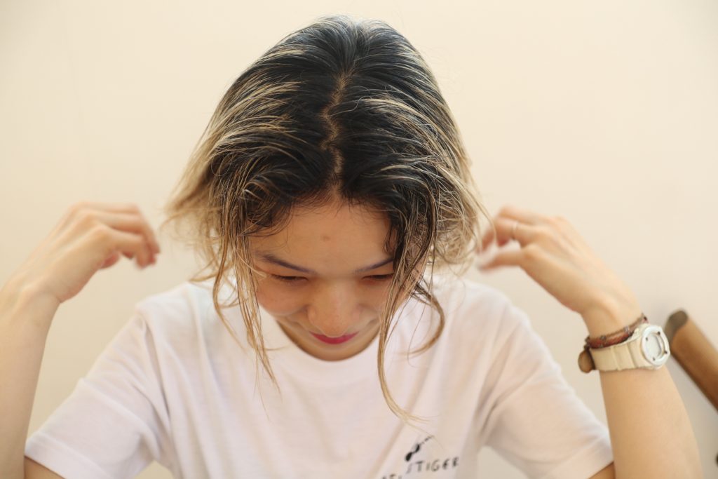 伸ばしかけの前髪にもう悩まない!「前髪スッキリ」ヘアアレンジ術♪