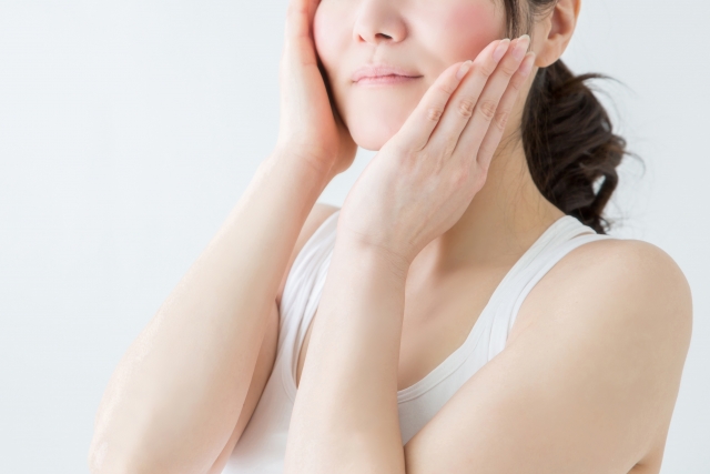 秋冬の肌が決まる!?夏のダメージ肌を修復する方法3つ　