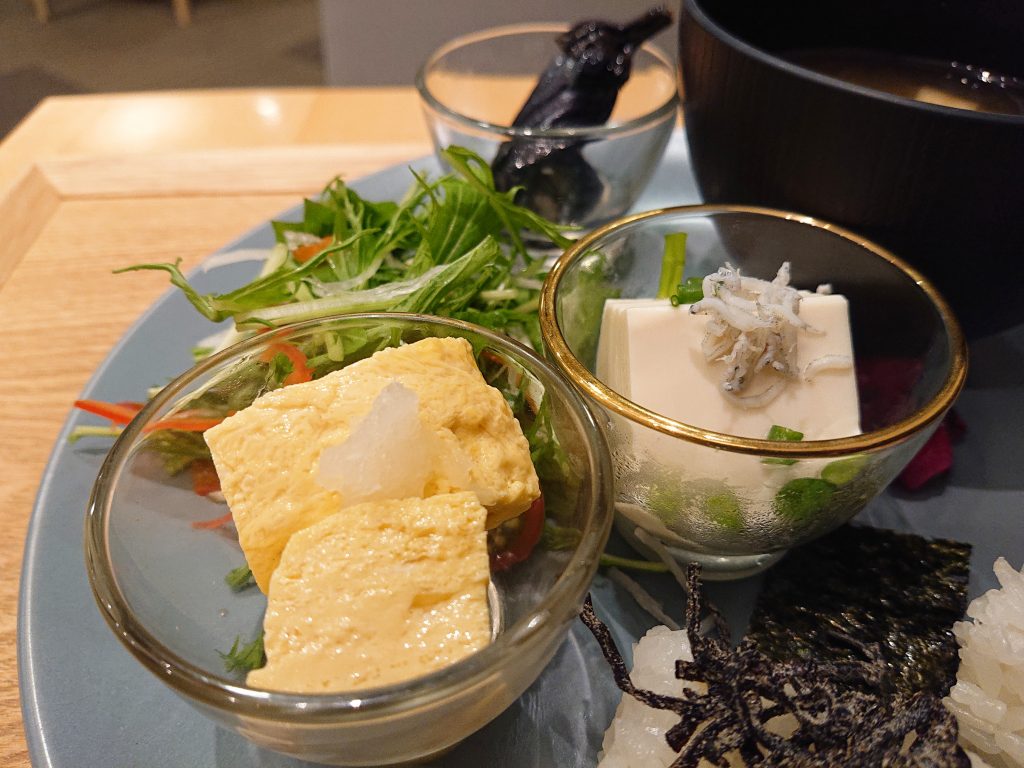 【滋賀・草津】京自慢のお惣菜をお手軽に！和朝食プレート@逸京茶寮