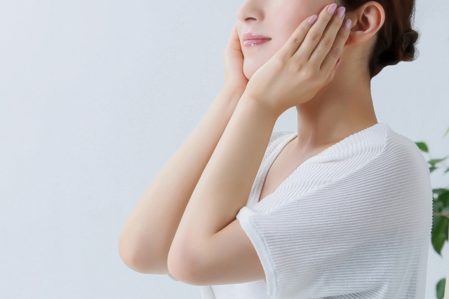 きれいになるだけじゃない！リラックスも叶える「夜のスキンケア」習慣