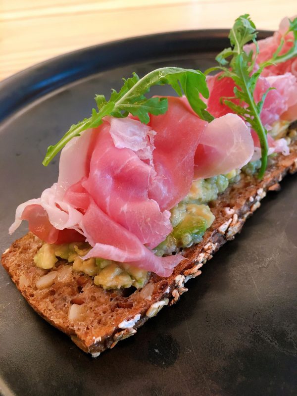 【浜松町】魅力いっぱいモーニングが揃った新ベーカリー「BARTIZAN Bakery&Cafe」のモーニング