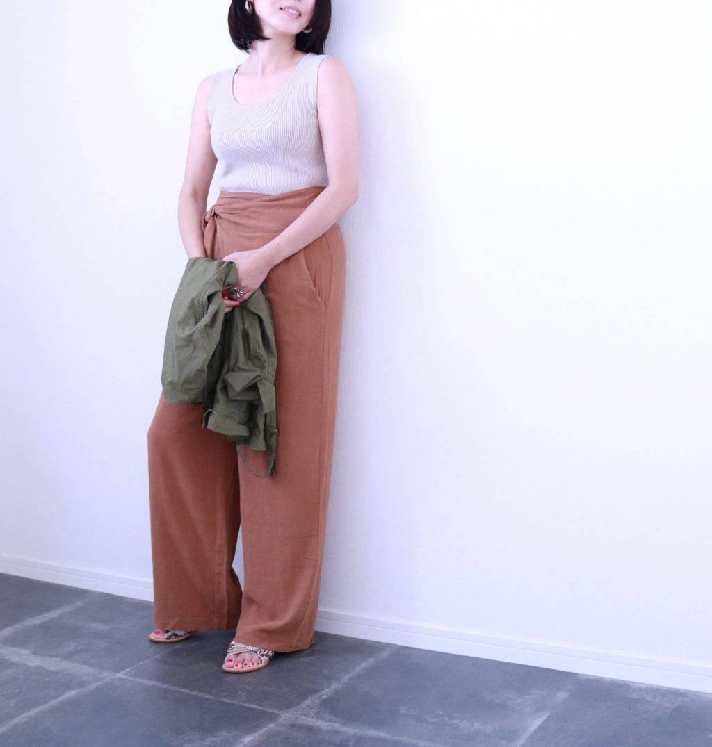 GUなら揃う!今から秋まで使える「ラテ色コーデ」
