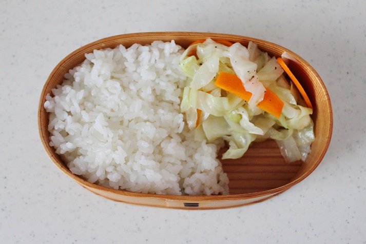 2品弁当の詰め方