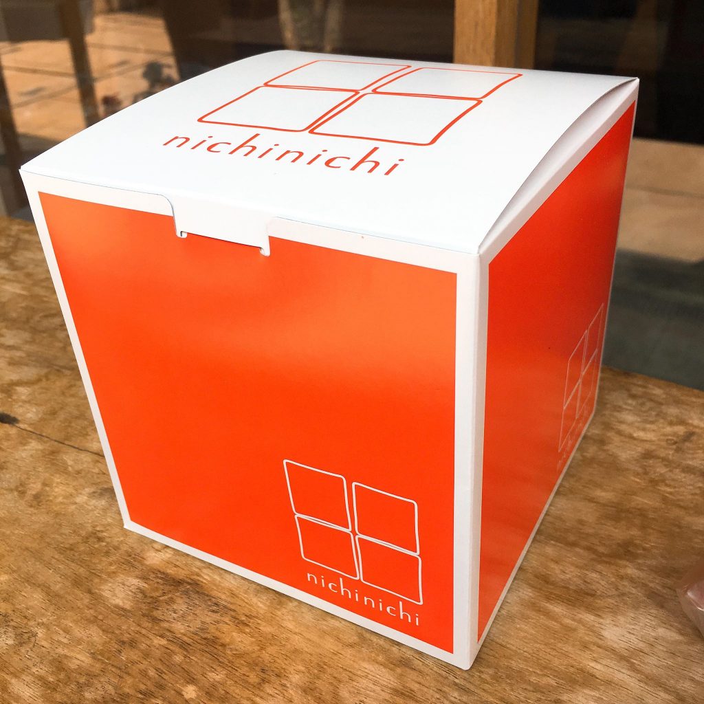 【新百合ヶ丘】口どけ感、半端ない!箱入り食パンが人気のパン屋さん「nichinichi」