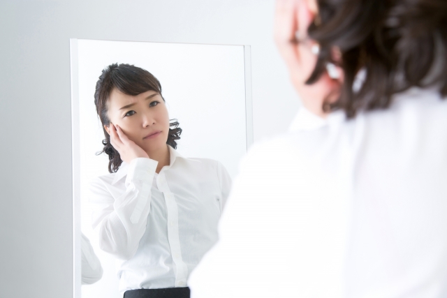 朝は濃く見える!?気になる「シミ」を増やさないスキンケアの基本3つ